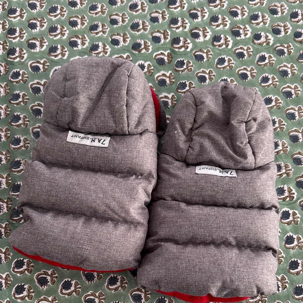 Stroller mittens 7am